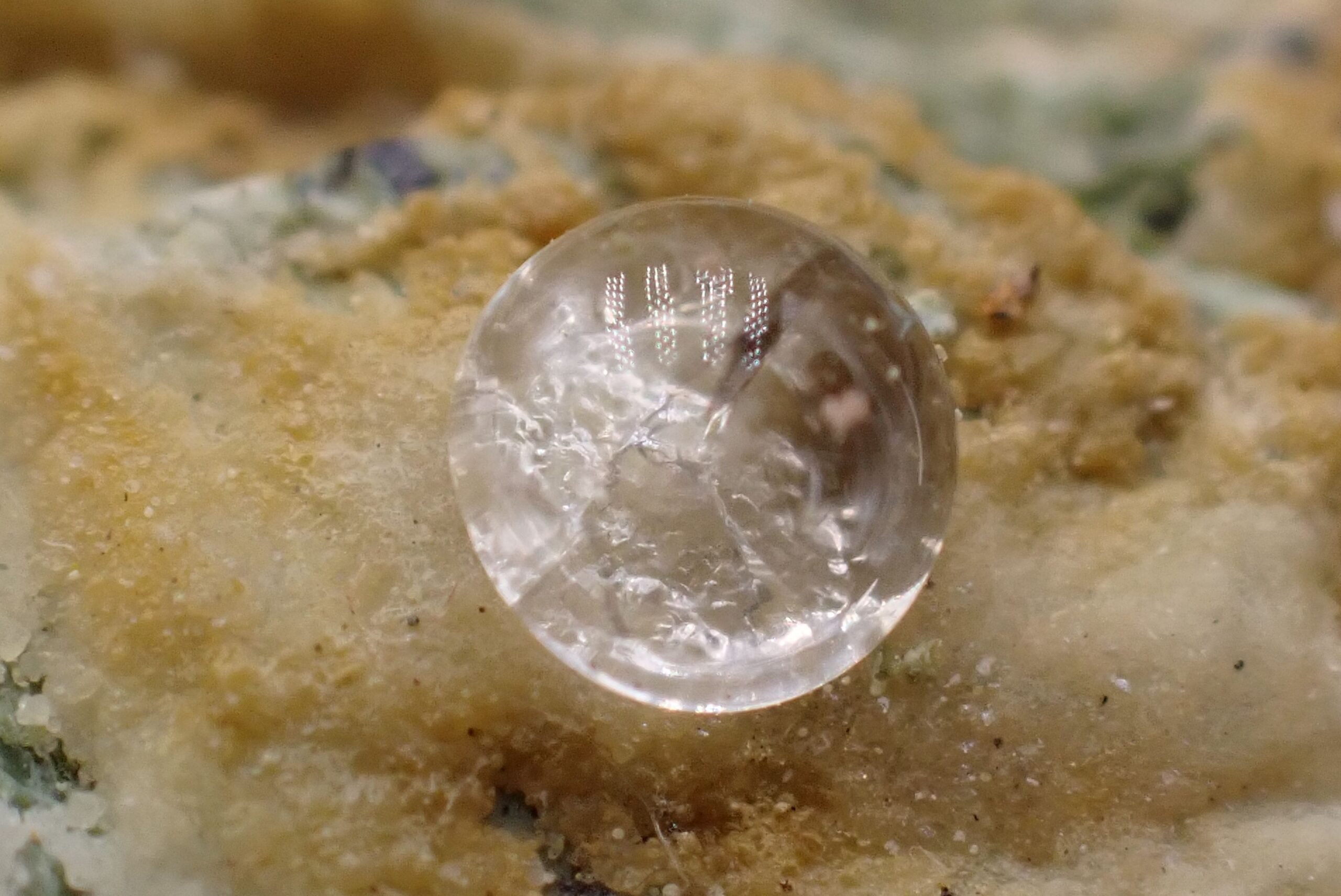 Mélanophlogite , Fortullino , Livourne , Toscane , Italie . TRES RARE référence : mela49 VENDUE